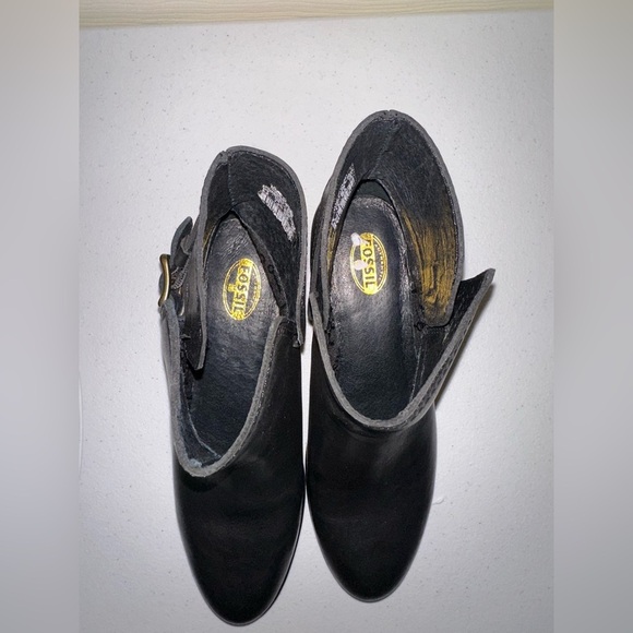 Fossil women’s Black Leather Ankle Booties with Buckle 8.5 punk western boho - Picture 3 of 14